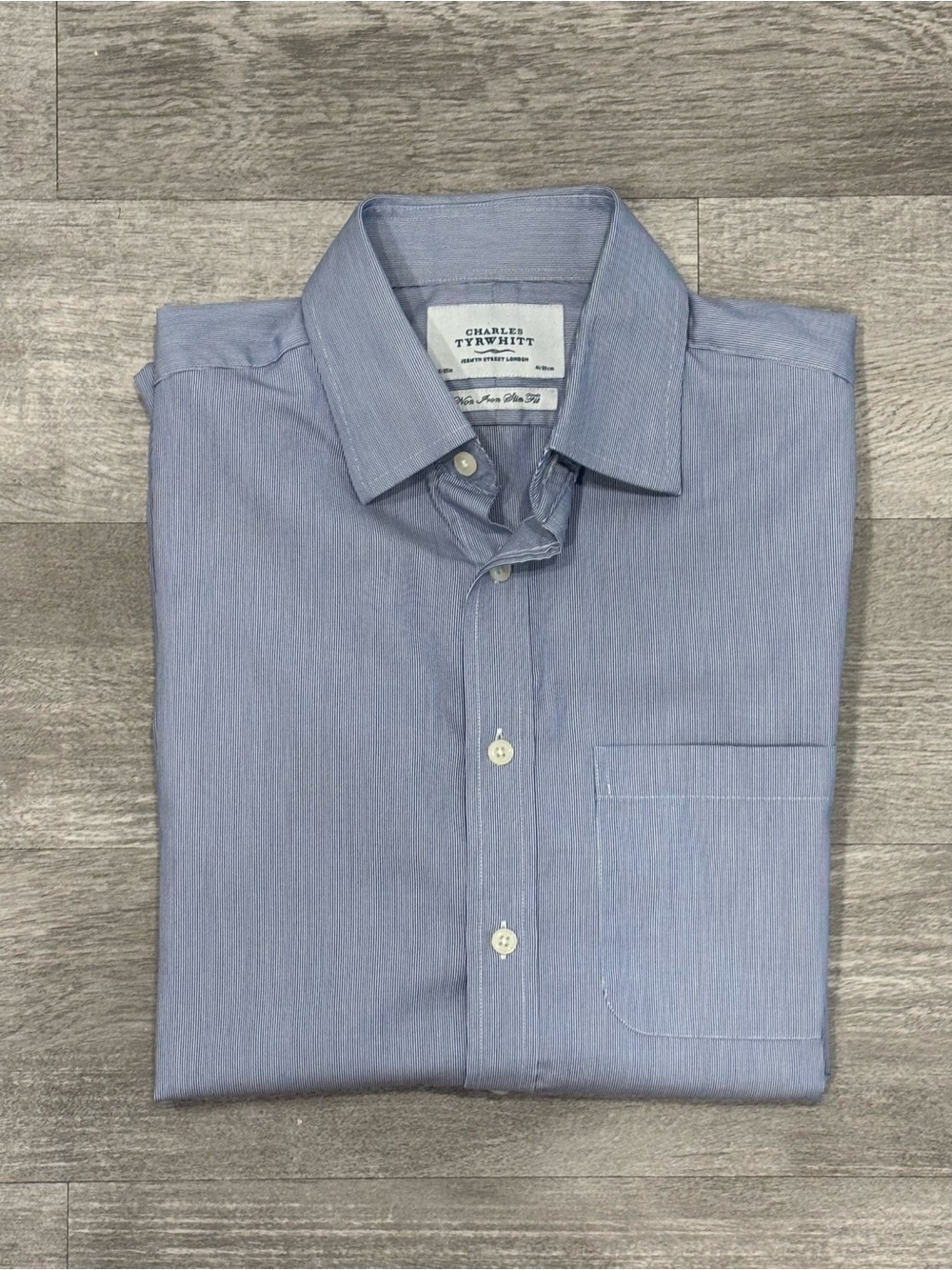 Charles Tyrwhitt Men's Classic Button-Down Shirt